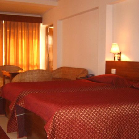 Marina'S Motel Bagdogra Extérieur photo
